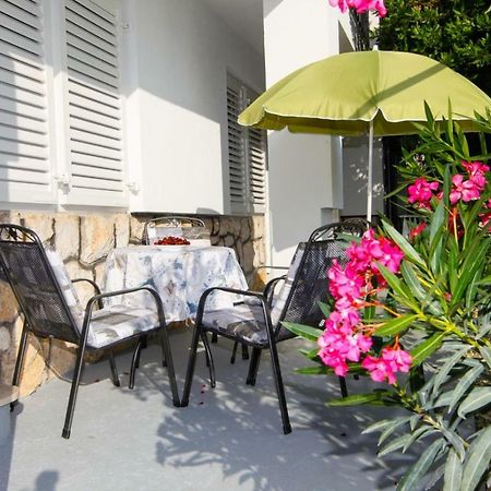 Apartments Marta Crikvenica Buitenkant foto