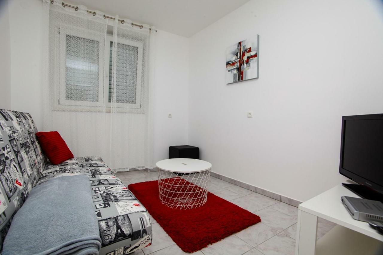 Apartments Marta Crikvenica Buitenkant foto